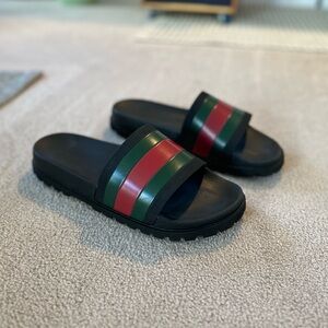 Gucci Black, Red, and Green Sandals